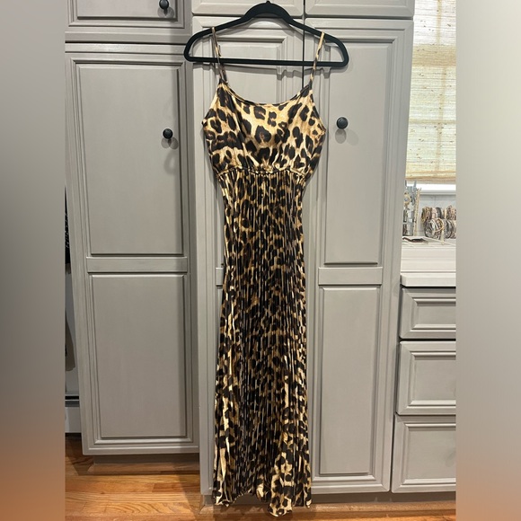 Miou Muse Leopard Dress - Picture 7 of 7